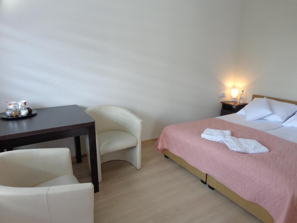 Pokój Dwuosobowy z tarasem - Zdjęcie 1